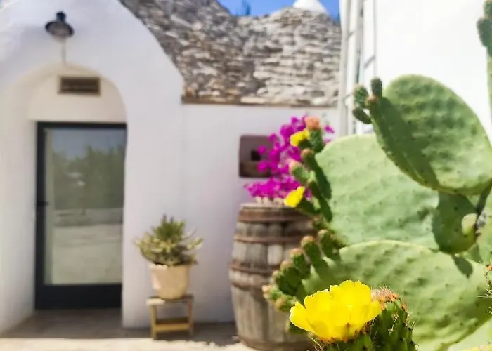 Trullo Rora - 펜션 오스투니