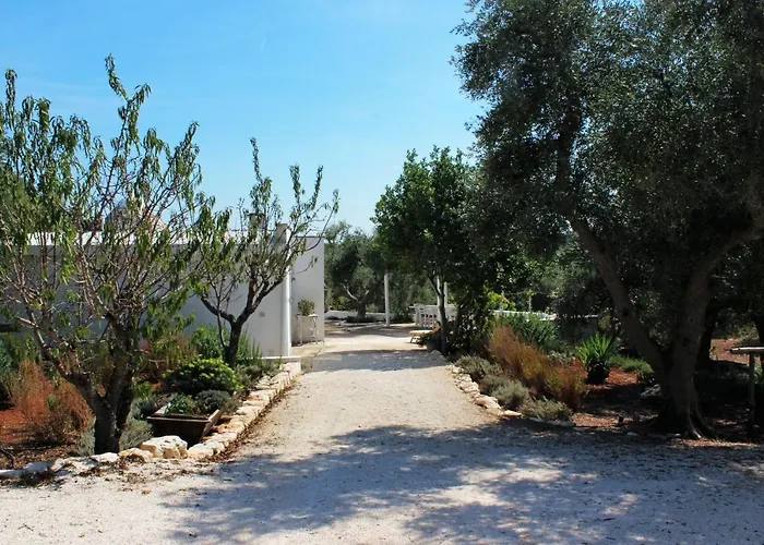 Trullo Rora - 펜션 오스투니